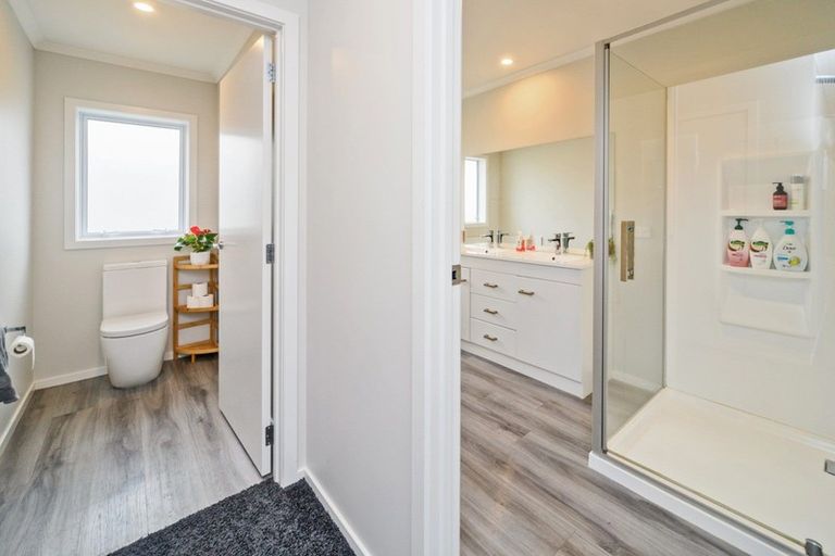 Photo of property in 10 Gibraltar Way, Fitzherbert, Palmerston North, 4410