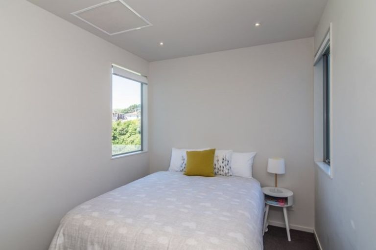 Photo of property in 46u2 Bracken Road, Paparangi, Wellington, 6037