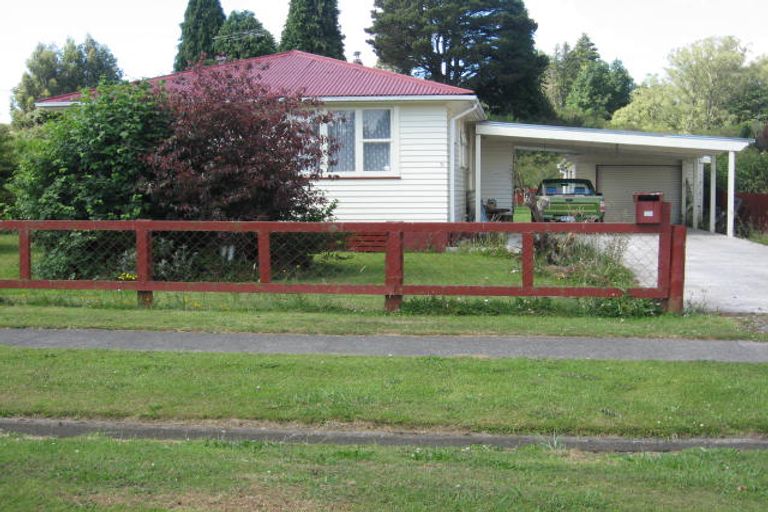 Photo of property in 111 Seddon Street, Raetihi, 4632