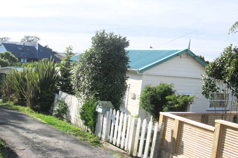 Photo of property in 93 Clifford Road, Johnsonville, Wellington, 6037