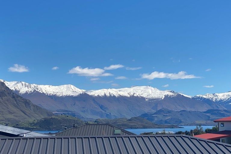Photo of property in 35 Minaret Ridge, Wanaka, 9305