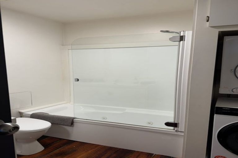 Photo of property in Hannahs Warehouse Apartments, 22/13 Leeds Street, Te Aro, Wellington, 6011