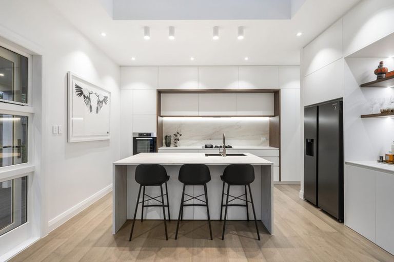 Photo of property in 23 Ferry Street, Seatoun, Wellington, 6022