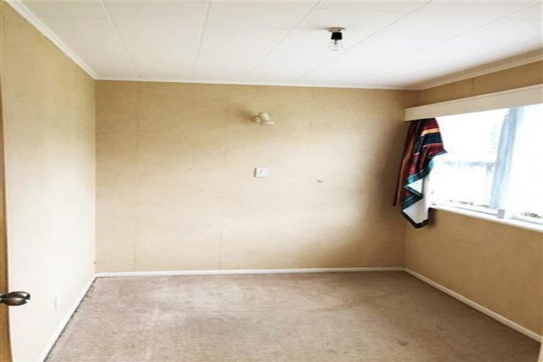 Photo of property in 3 Hamilton Place, Glenfield, Auckland, 0629