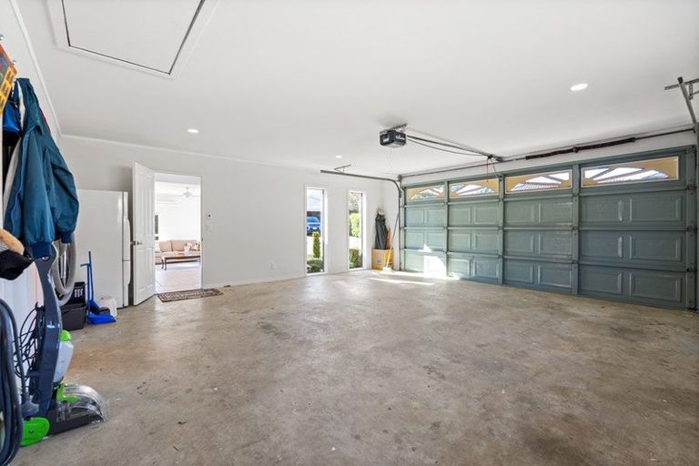 Photo of property in 16 Waru Nui Court, Orewa, 0931