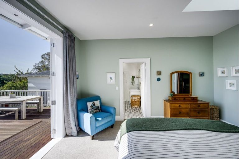 Photo of property in 42 Simla Terrace, Hospital Hill, Napier, 4110