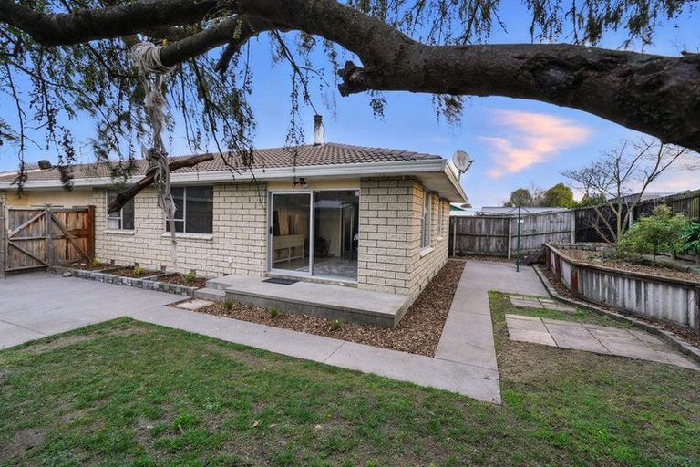 Photo of property in 83b Cottonwood Street, Parklands, Christchurch, 8083