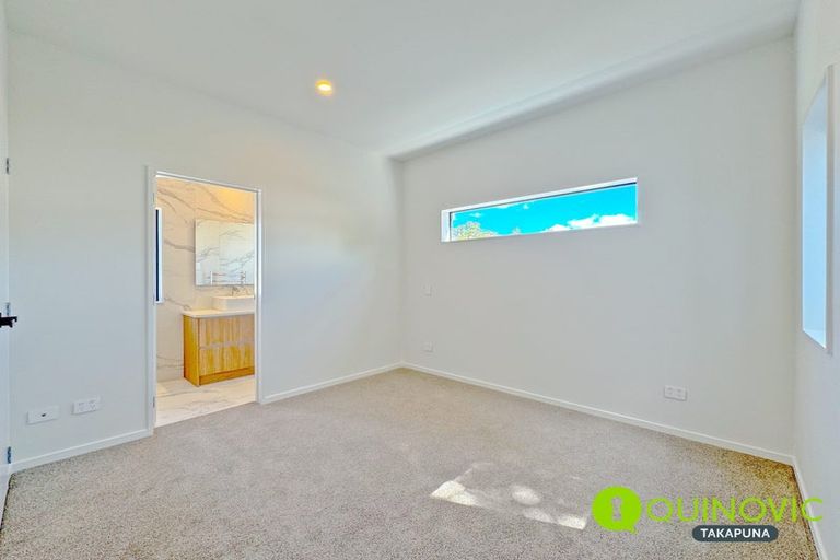 Photo of property in 7c Buisson Glade, West Harbour, 0618