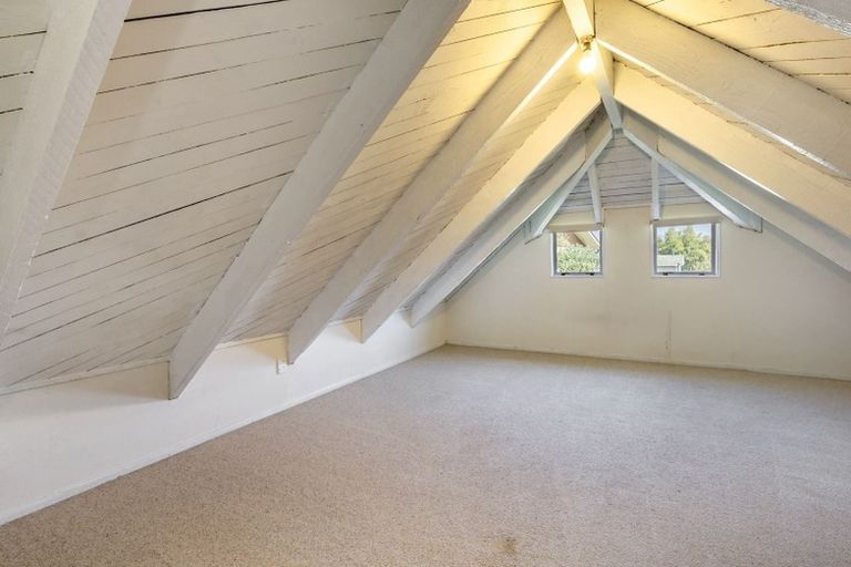 Photo of property in 27 Tobin Place, Richmond Heights, Taupo, 3330