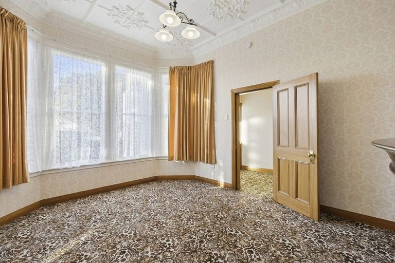 Photo of property in 37 Mornington Road, Balaclava, Dunedin, 9011