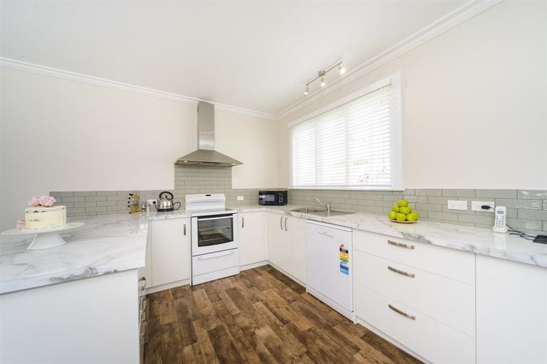 Photo of property in 7 Station Road, Marton, 4710