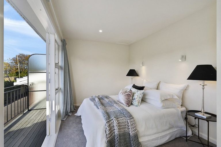 Photo of property in 15 Wairarapa Terrace, Merivale, Christchurch, 8014