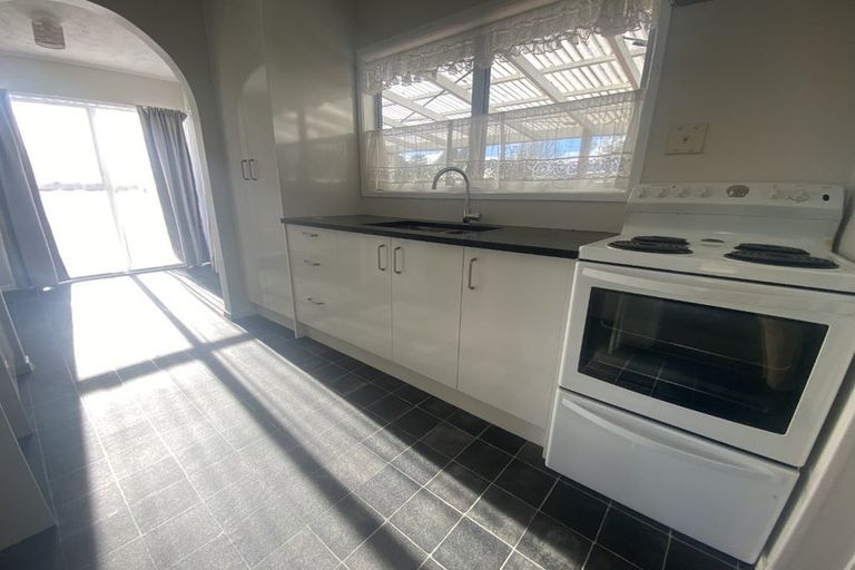 Photo of property in 58 Riverpark Crescent, Henderson, Auckland, 0610