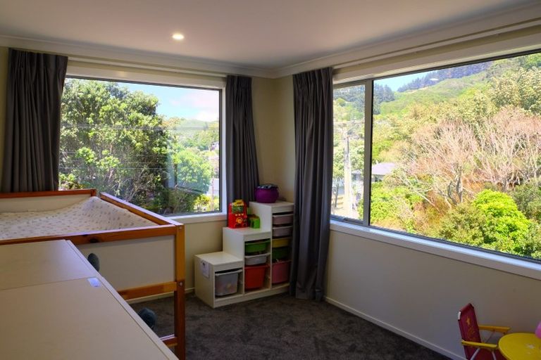 Photo of property in 102u1 Chester Road, Tawa, Wellington, 5028
