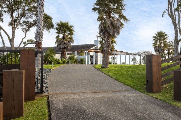 Photo of property in 298 Mahurangi West Road, Puhoi, Warkworth, 0983