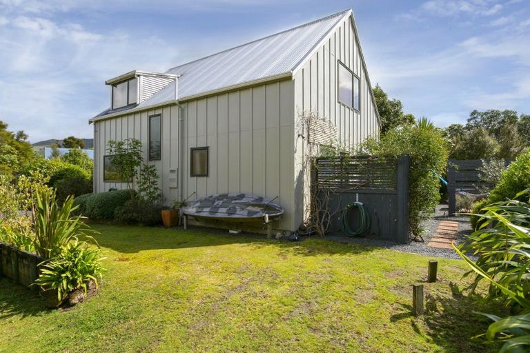 Photo of property in 20 Te Waaka Terrace, Kuratau, Turangi, 3381