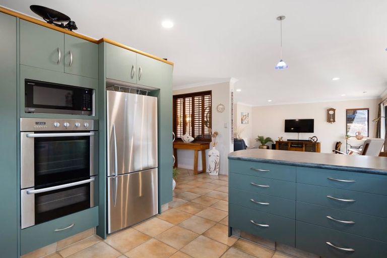 Photo of property in 20 Aranui Drive, Papamoa Beach, Papamoa, 3118