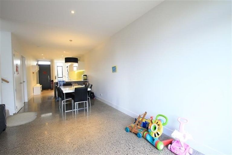 Photo of property in 28 Hastings Street, Hobsonville, Auckland, 0616