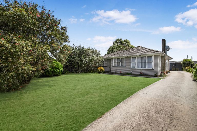 Photo of property in 38 Kohinoor Avenue, Mangere, Auckland, 2022