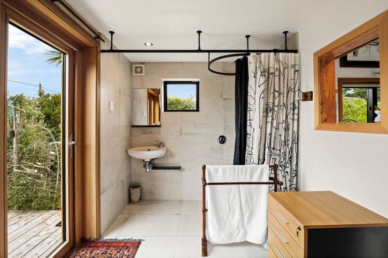 Photo of property in 8 Beach Road, Long Beach, Port Chalmers, 9081