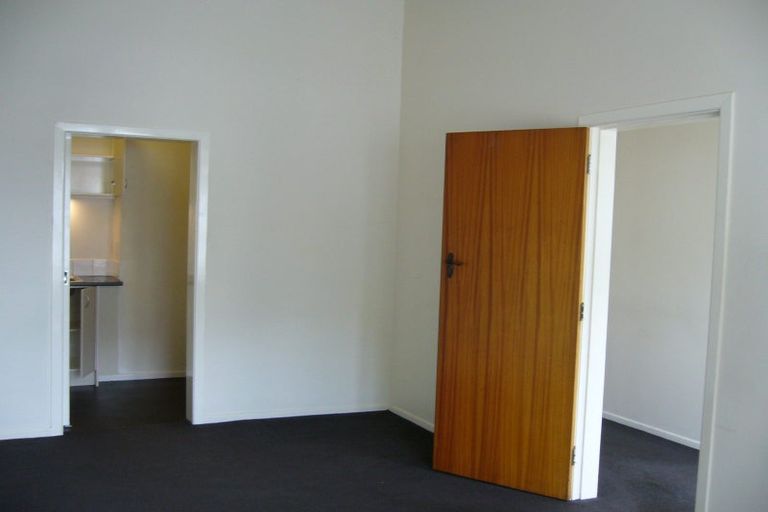 Photo of property in 54 Thompson Street, Mount Cook, Wellington, 6011