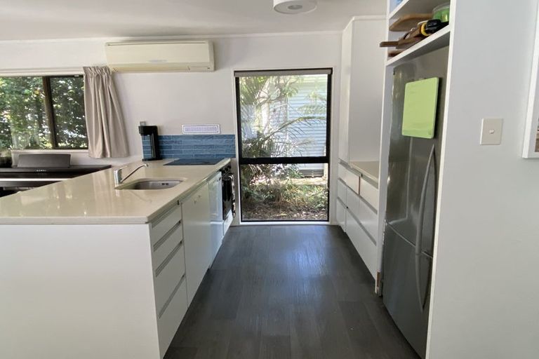 Photo of property in 15 Boylan Road, Titirangi, Auckland, 0604