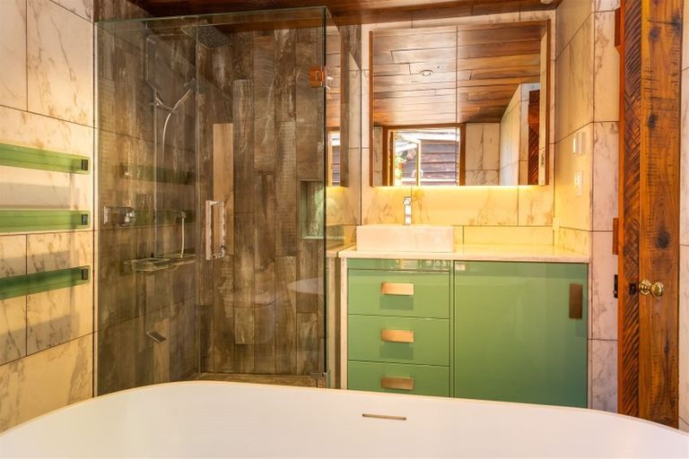 Photo of property in 404 Montreal Street, Christchurch Central, Christchurch, 8013