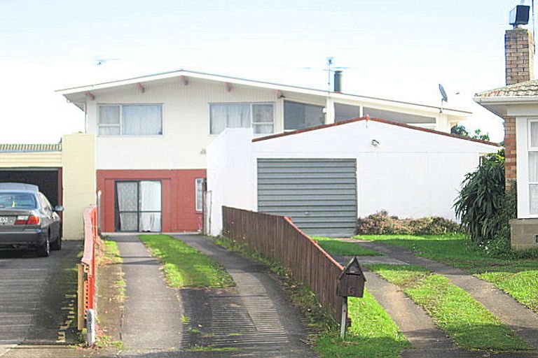 Photo of property in 6 Minton Place, Manurewa, Auckland, 2102