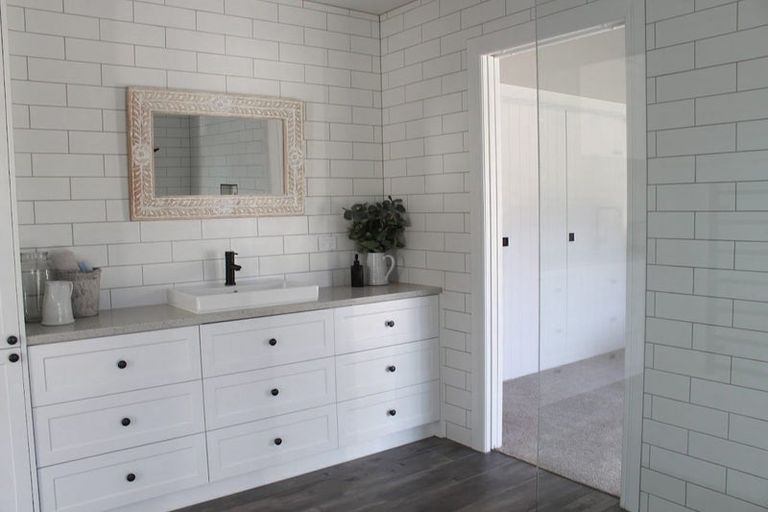 Photo of property in 728 Peak Road, Helensville, 0875