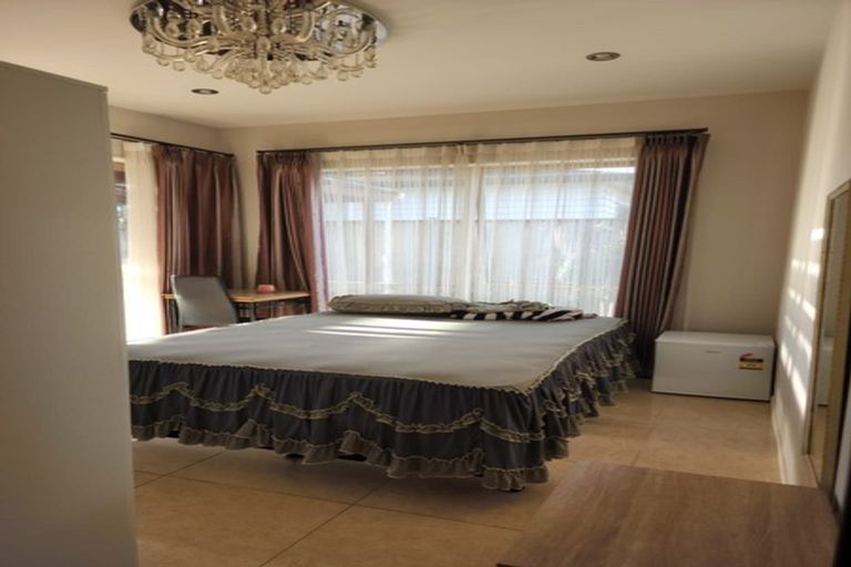 Photo of property in 42 Castlederg Drive, Flat Bush, Auckland, 2019