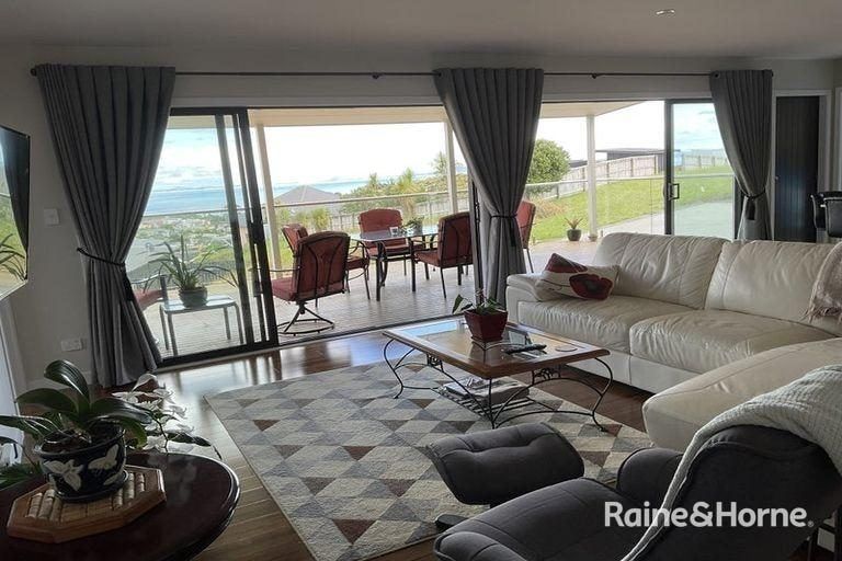 Photo of property in 18 Freyja Crescent, Coopers Beach, 0420