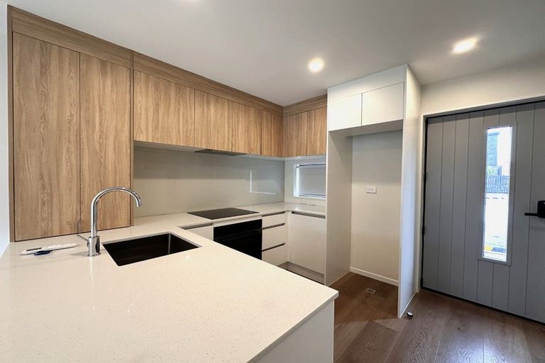Photo of property in 11 Jabuka Street, Glen Eden, Auckland, 0602