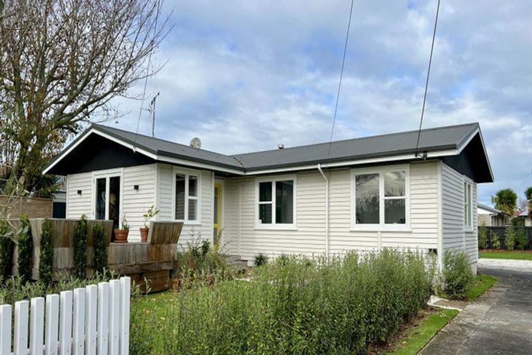 Photo of property in 63 Taylor Street, Cambridge, 3434