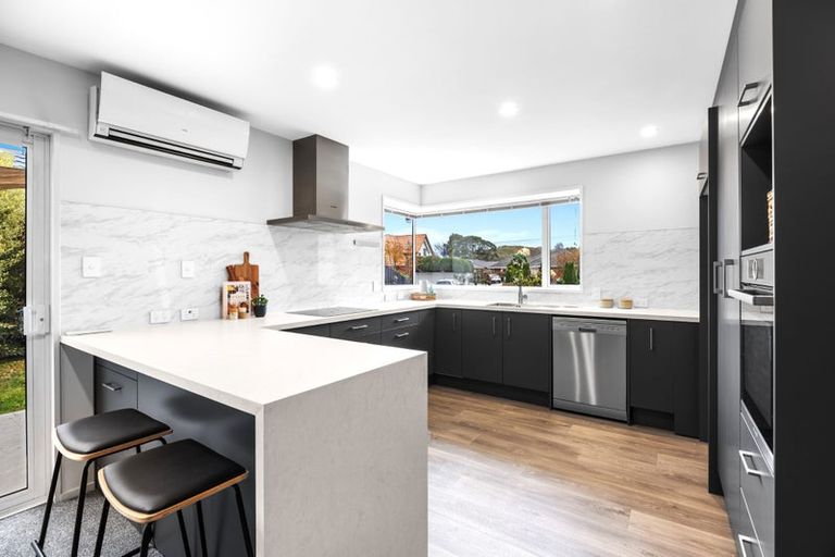 Photo of property in 47 Showgate Avenue, Sockburn, Christchurch, 8042