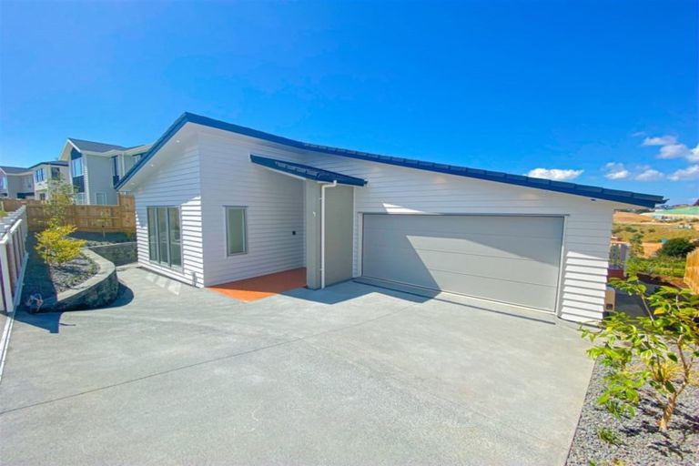Photo of property in 155 Godfrey Drive, Orewa, 0931