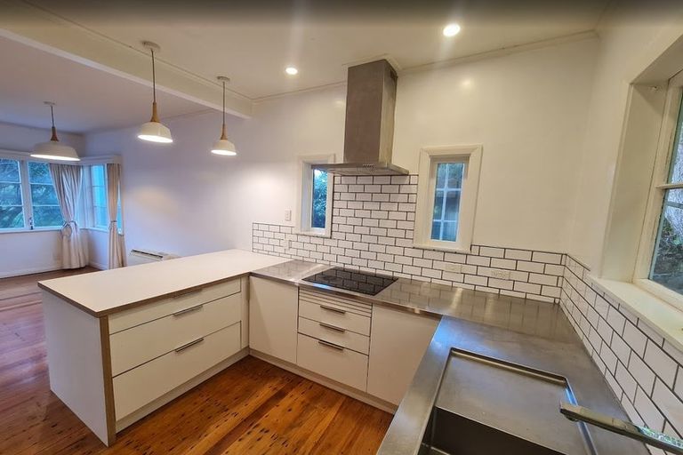 Photo of property in 51 Albemarle Road, Northland, Wellington, 6012