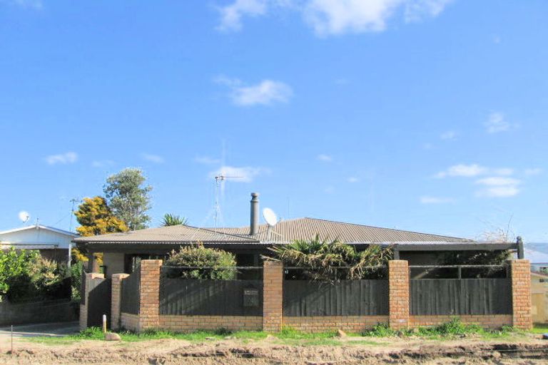 Photo of property in 24a Karewa Parade, Papamoa Beach, Papamoa, 3118