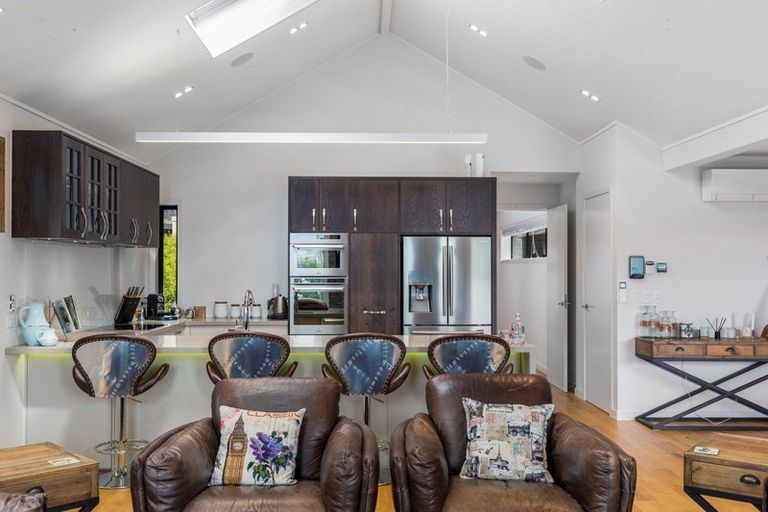 Photo of property in 12 Orford Drive, Jacks Point, Queenstown, 9371