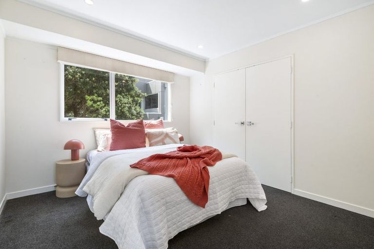 Photo of property in 13a Gulf View Road, Murrays Bay, Auckland, 0630