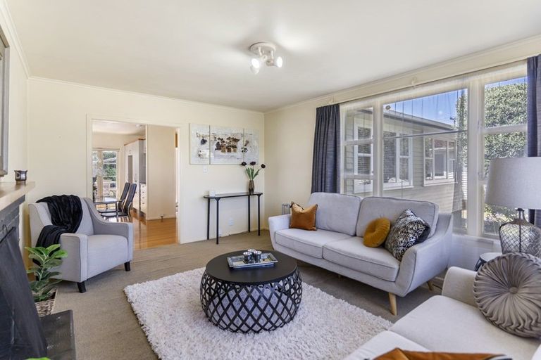 Photo of property in 13 Matapouri Road, Mangere Bridge, Auckland, 2022