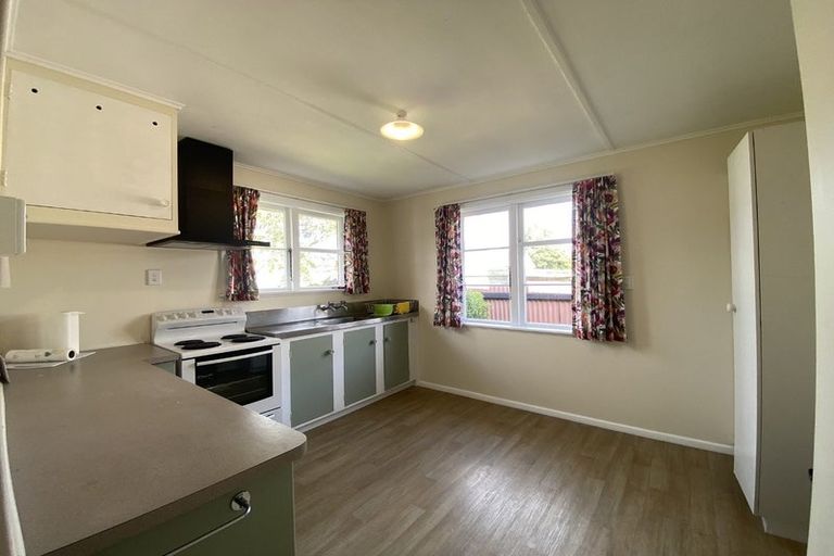 Photo of property in 99 Hewer Crescent, Naenae, Lower Hutt, 5011