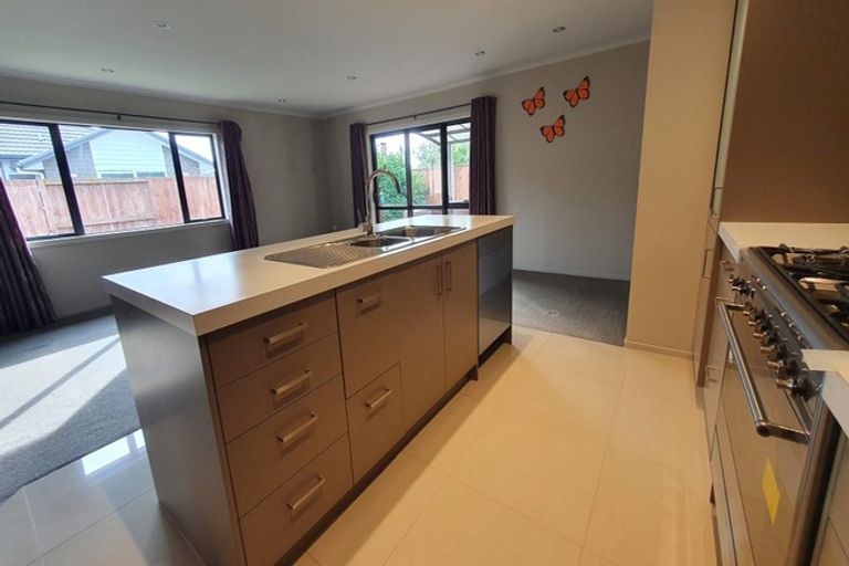 Photo of property in 14 Allgood Place, Rototuna North, Hamilton, 3210