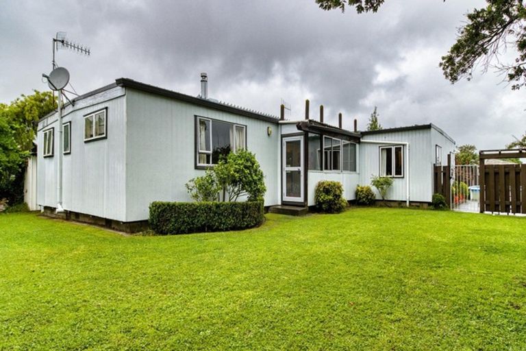 Photo of property in 20 Gebbie Road, Taradale, Napier, 4112