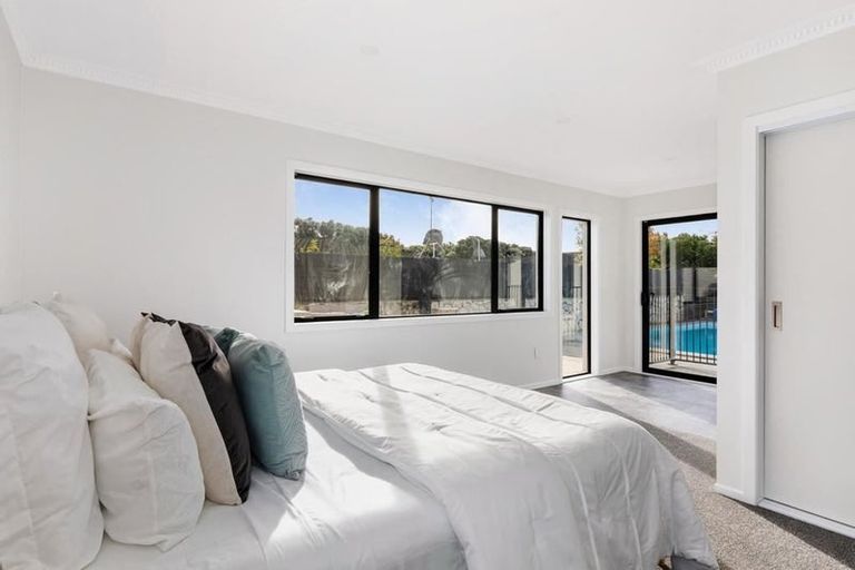 Photo of property in 31 Rewarewa Crescent, Waikanae, 5036