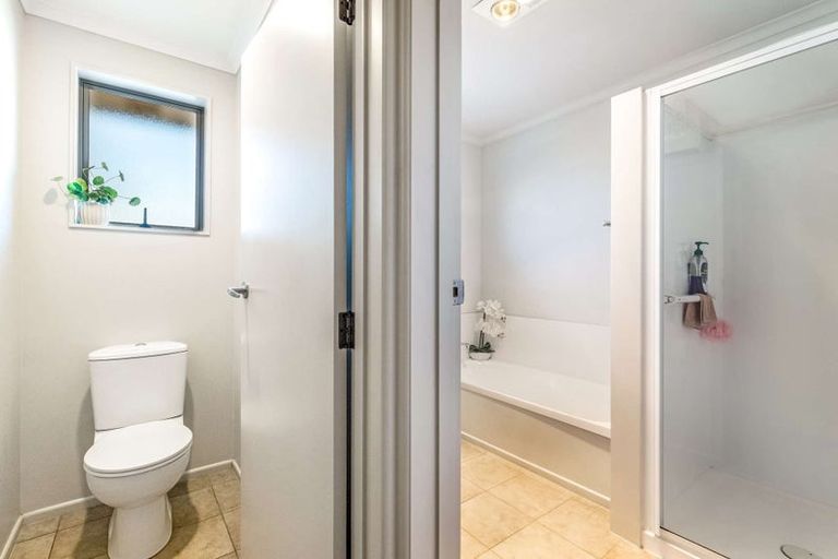 Photo of property in 19 De Castro Drive, Blenheim, 7201