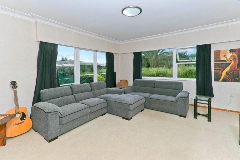 Photo of property in 1 Claridge Street, Glen Eden, Auckland, 0602