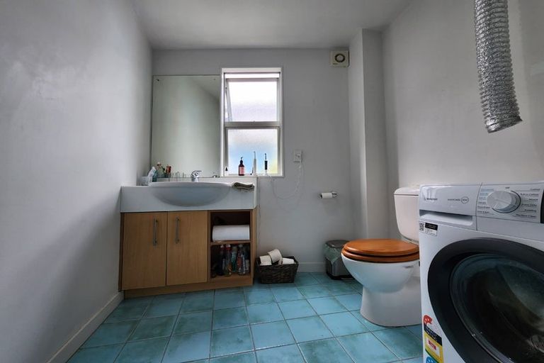 Photo of property in 199 Tasman Street, Mount Cook, Wellington, 6021