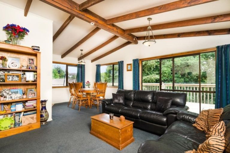 Photo of property in 3/34 Don Buck Road, Massey, Auckland, 0614