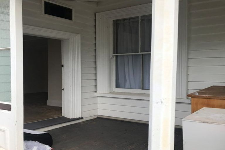 Photo of property in 18 Buchanan Street, Devonport, Auckland, 0624