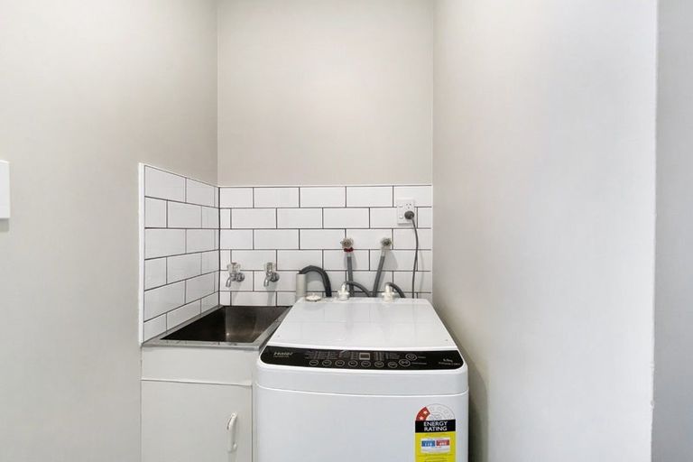 Photo of property in 3/22 Evelyn Place, Hillcrest, Auckland, 0627